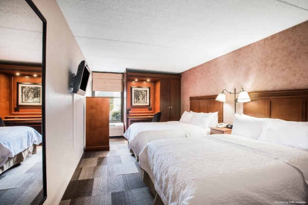 Hampton Inn West-Springfield